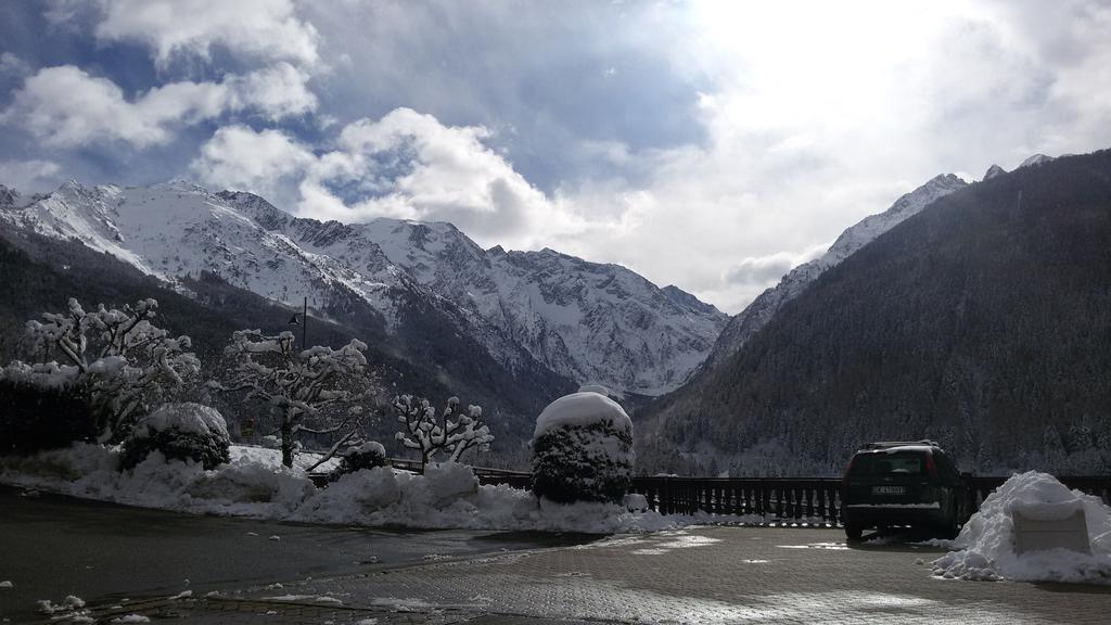 Hotel Veduta Dell'Adamello Тему Экстерьер фото