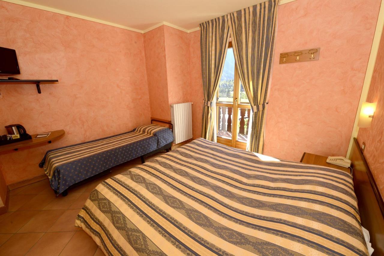 Hotel Veduta Dell'Adamello Тему Экстерьер фото